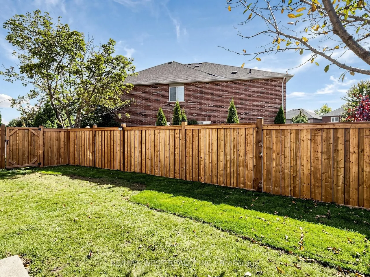 63 Echo Ridge Crescent — photo 47