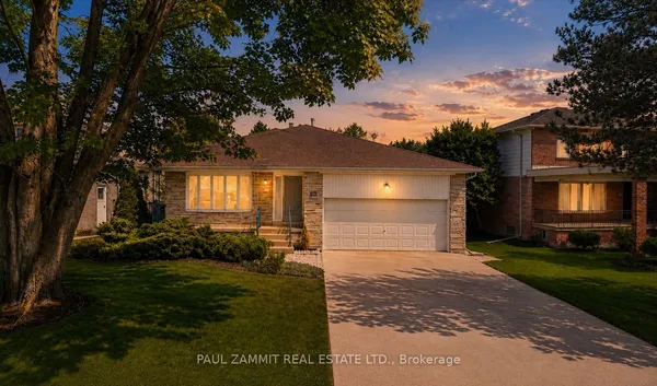 27 Ladyslipper Court