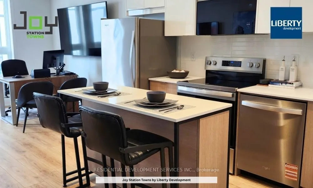 170 Anderson Avenue, Unit TH3 — photo 3