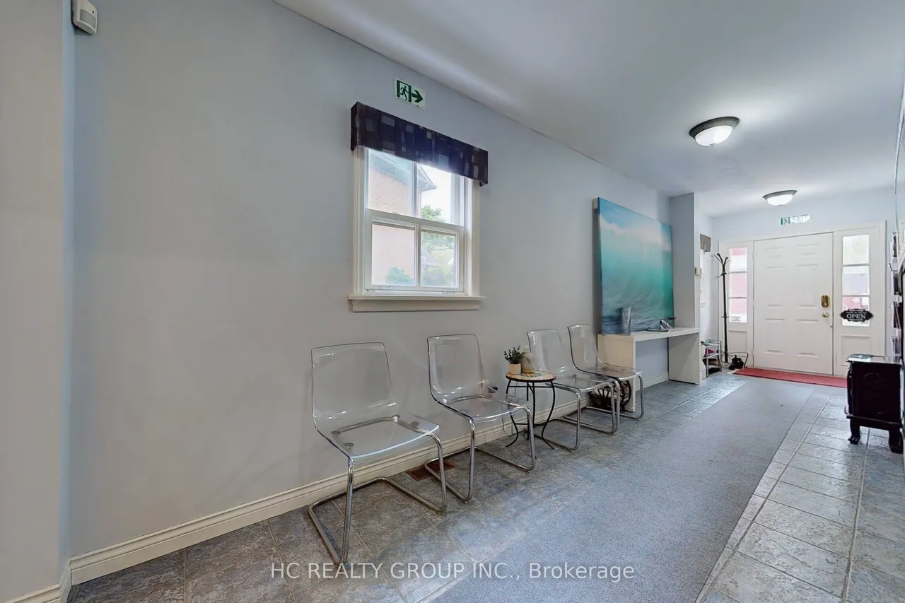 10 Station Lane — photo 3