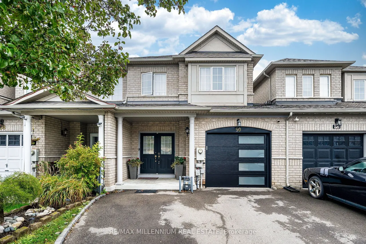 90 Ronan Crescent