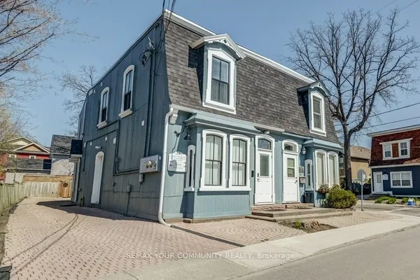 10 Centre Street
