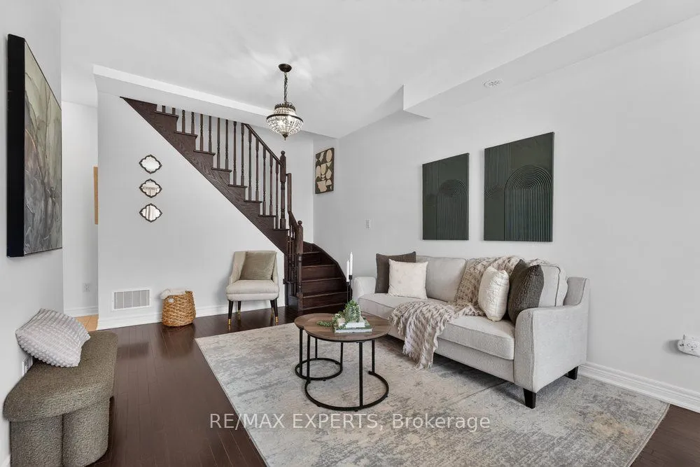 125 Kayla Crescent, Unit 19 — photo 3