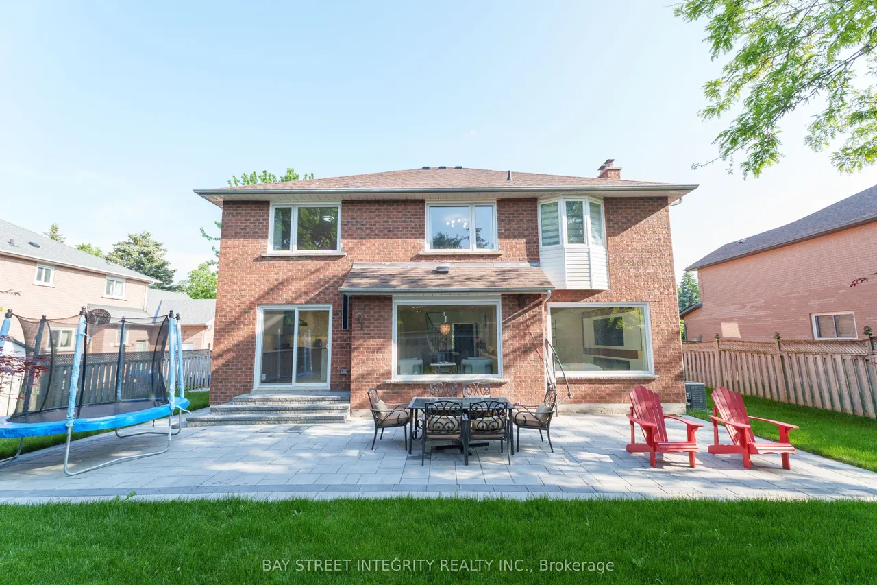 2247 Rodick Road — photo 49
