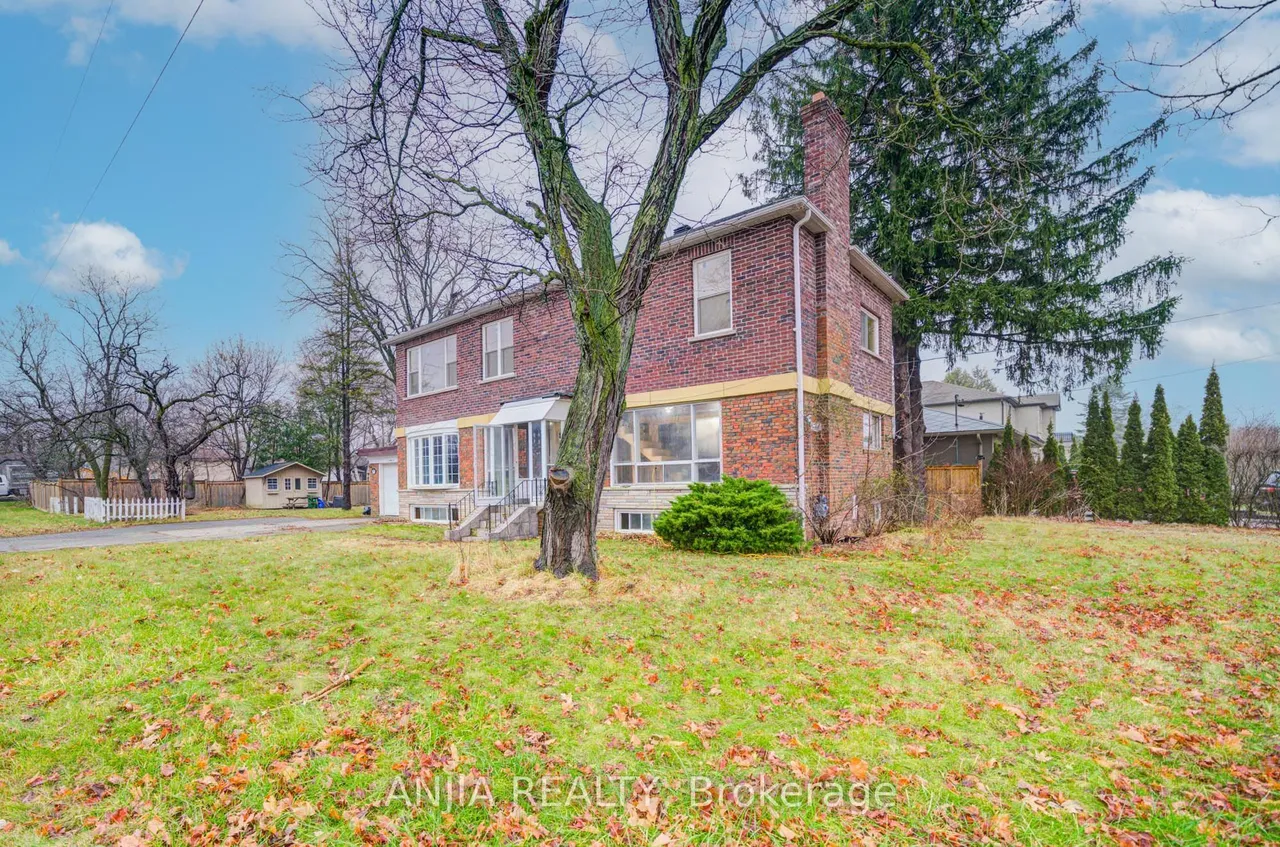 27 Jonquil Crescent — photo 2