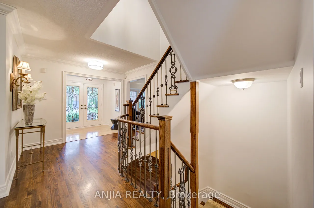140 Reeve Drive — photo 3