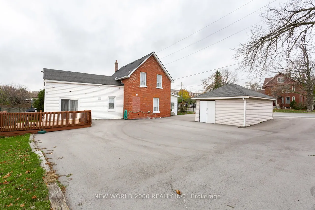 8071 Kipling Avenue — photo 39