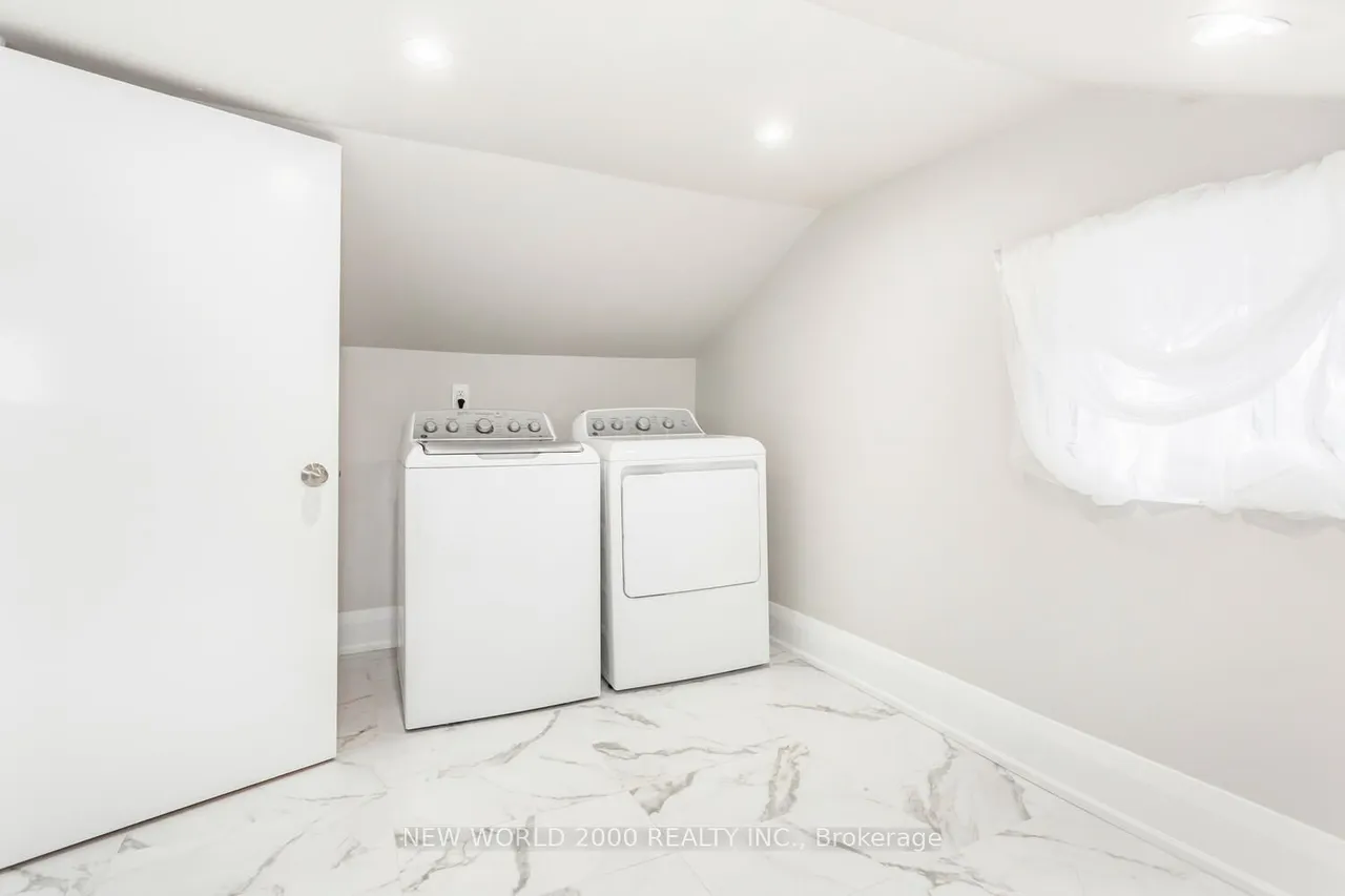 8071 Kipling Avenue — photo 38