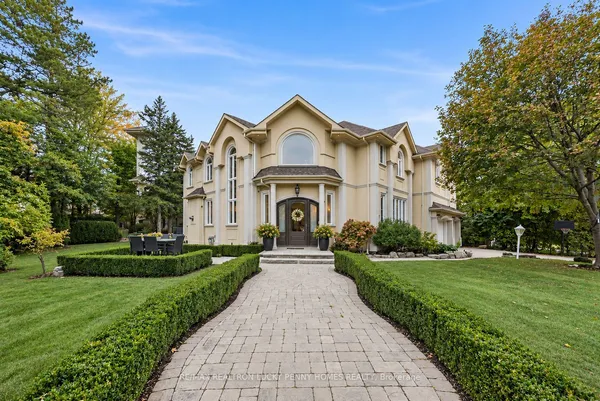 18 Donna Mae Crescent