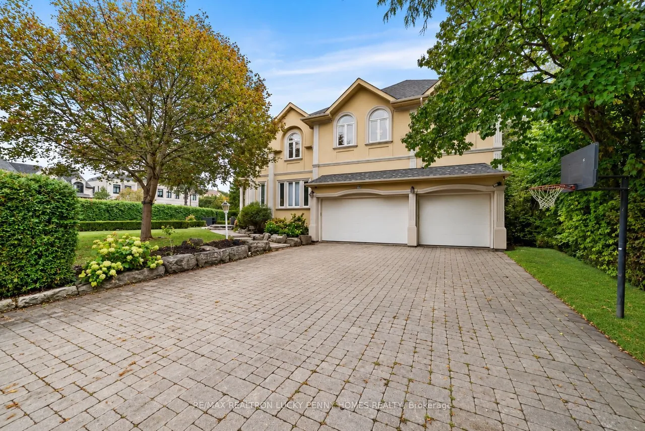 18 Donna Mae Crescent — photo 3