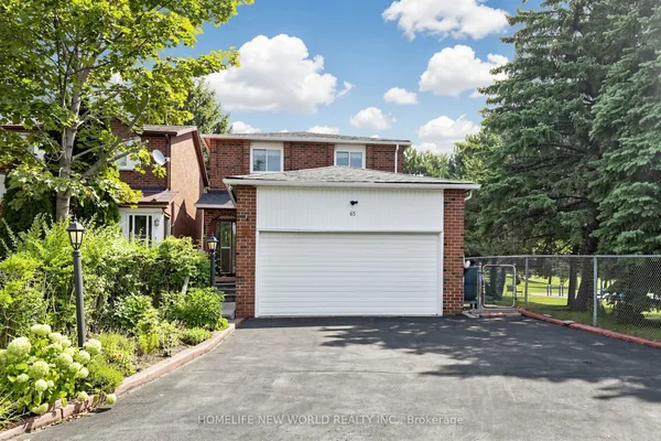 65 Tangmere Crescent — photo 2