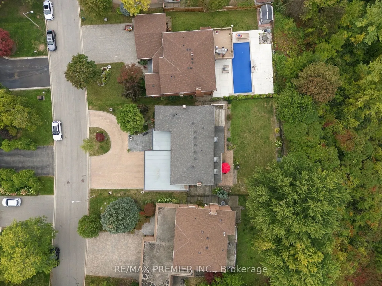 98 Cairnburg Place — photo 50