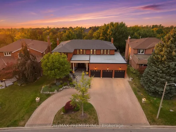 98 Cairnburg Place