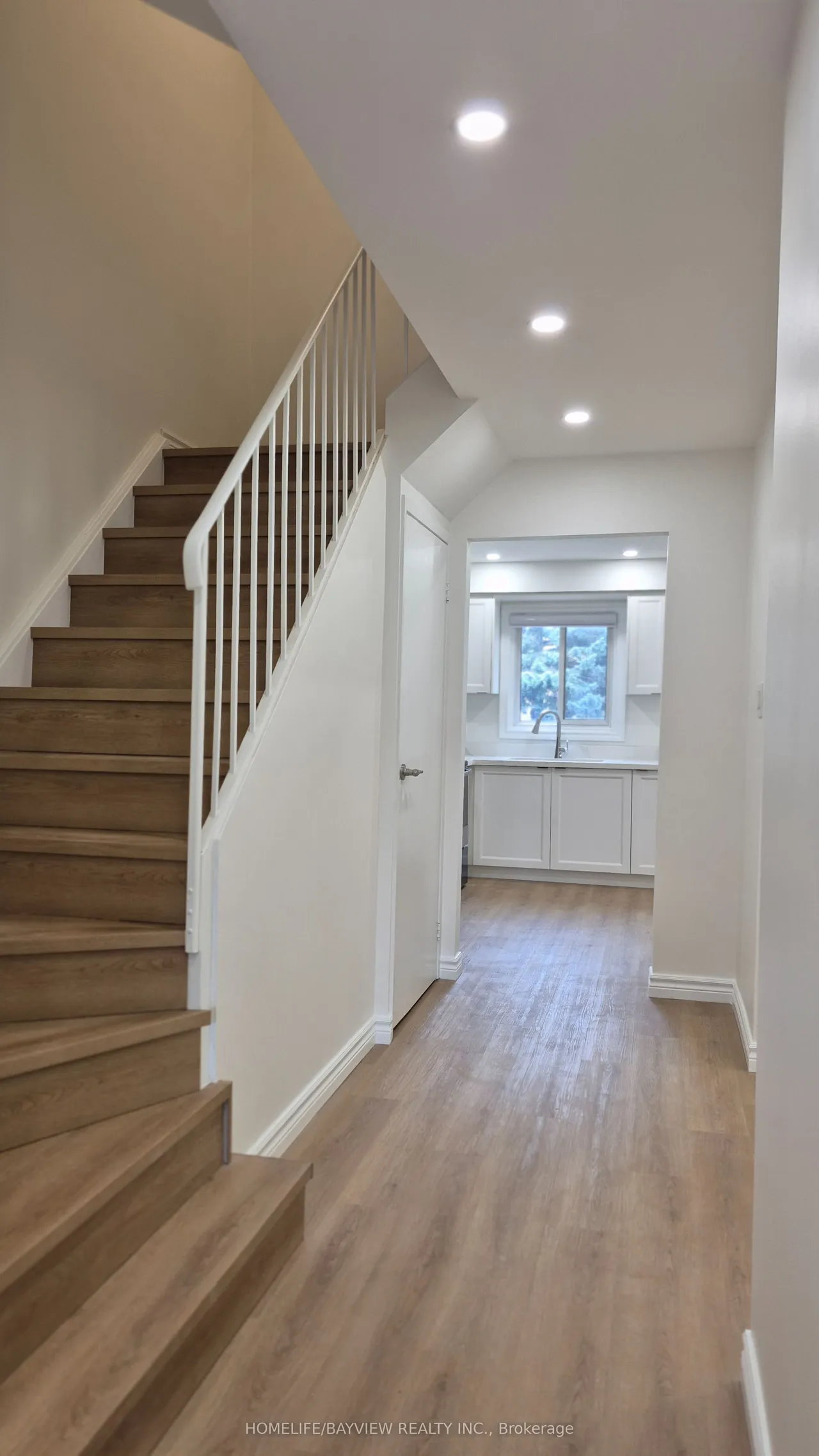 147 Dunbar Crescent — photo 3