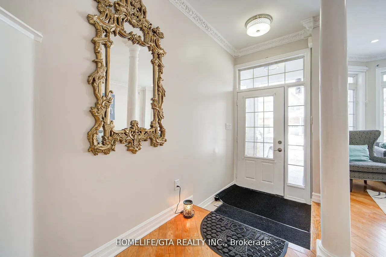 107 Geddington Crescent — photo 3