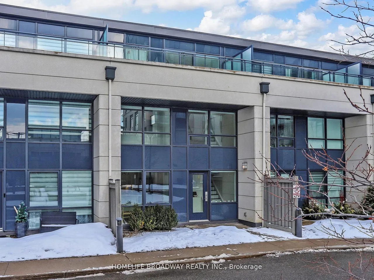 24 Woodstream Boulevard, Unit 112 — photo 2