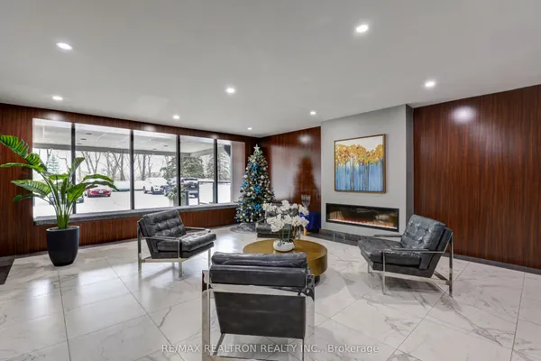 60 Inverlochy Boulevard, Unit 709