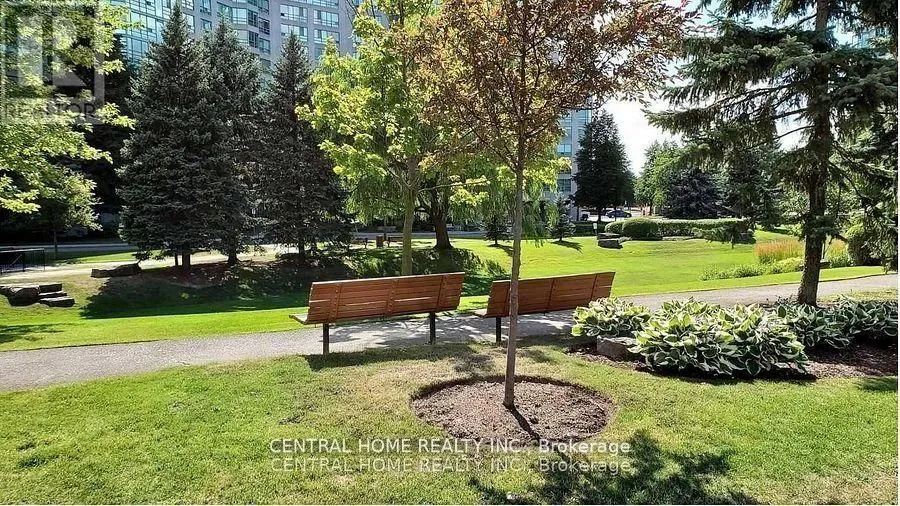 7825 Bayview Avenue, Unit 502 — photo 2