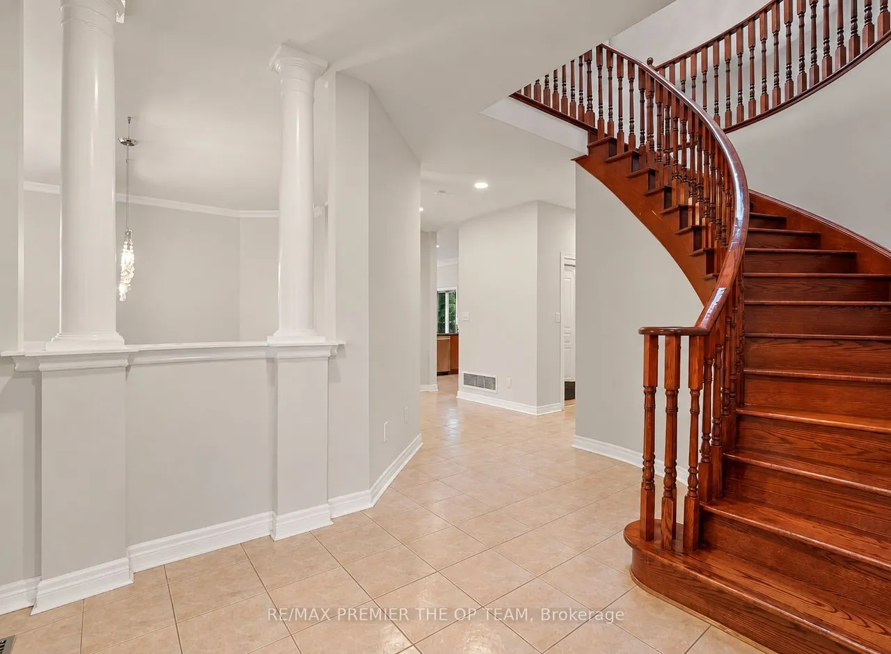58 Calera Crescent — photo 3