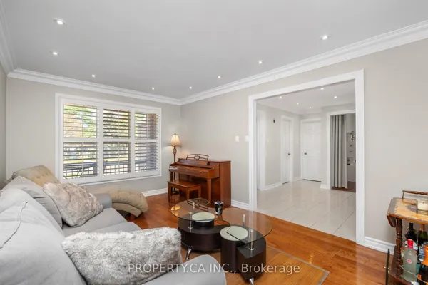 235 Brownridge Drive — photo 2