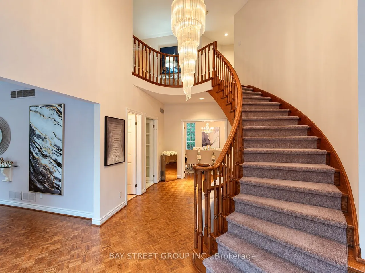 6 Hunt Club Court — photo 3