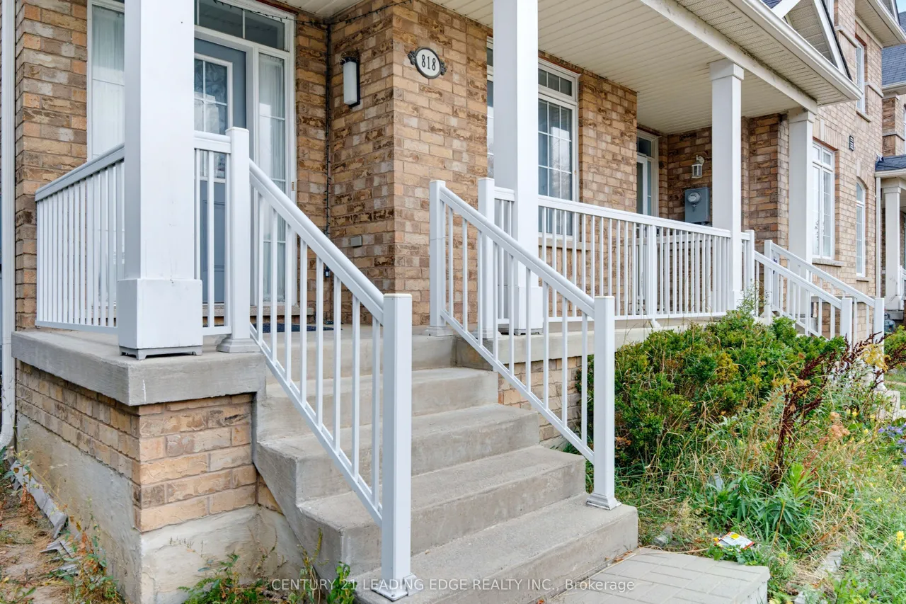 818 Castlemore Avenue — photo 3