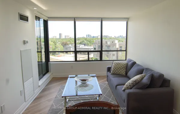 7420 Bathurst Street, Unit 606