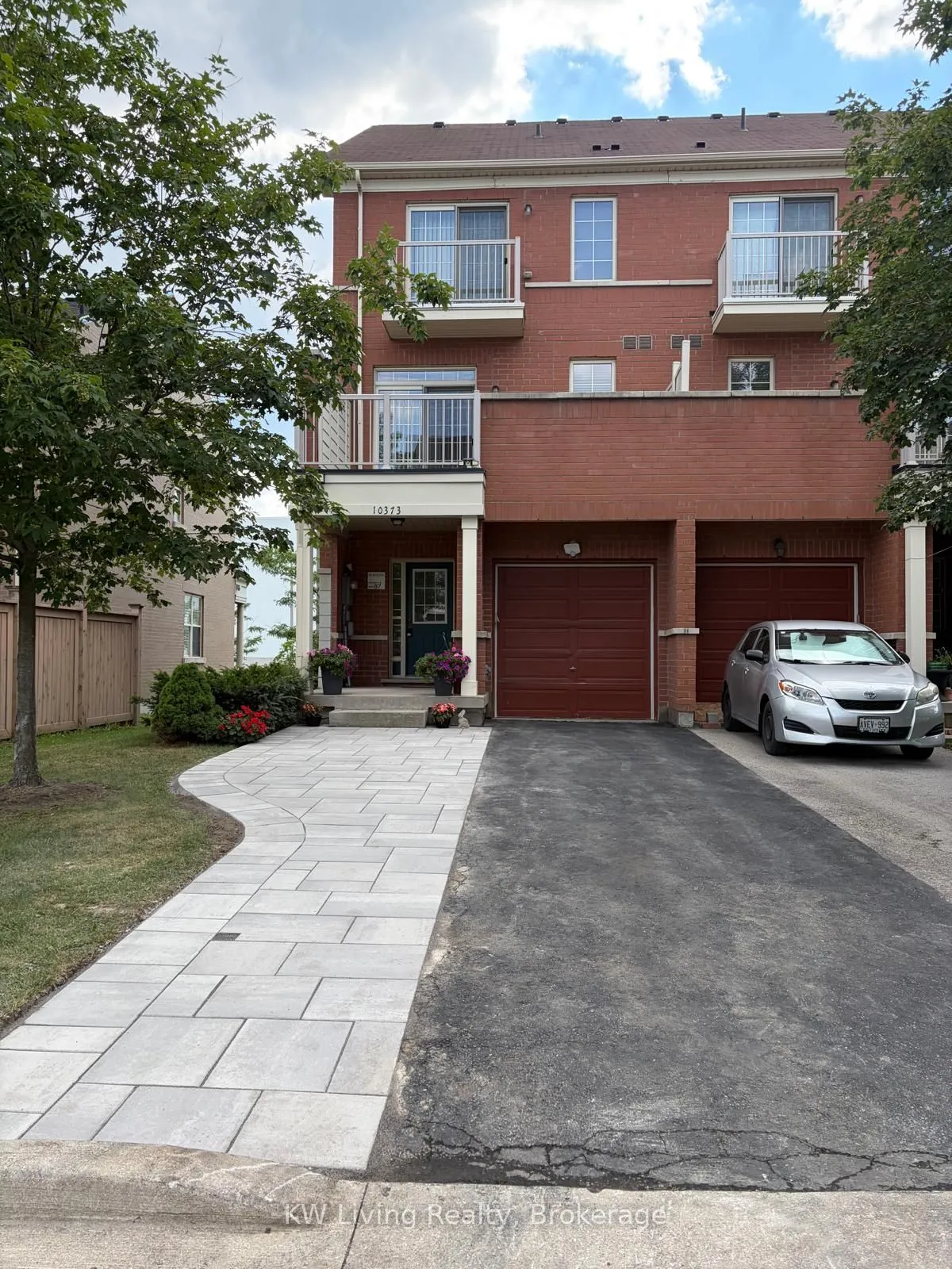 10373 Woodbine Avenue E — photo 3