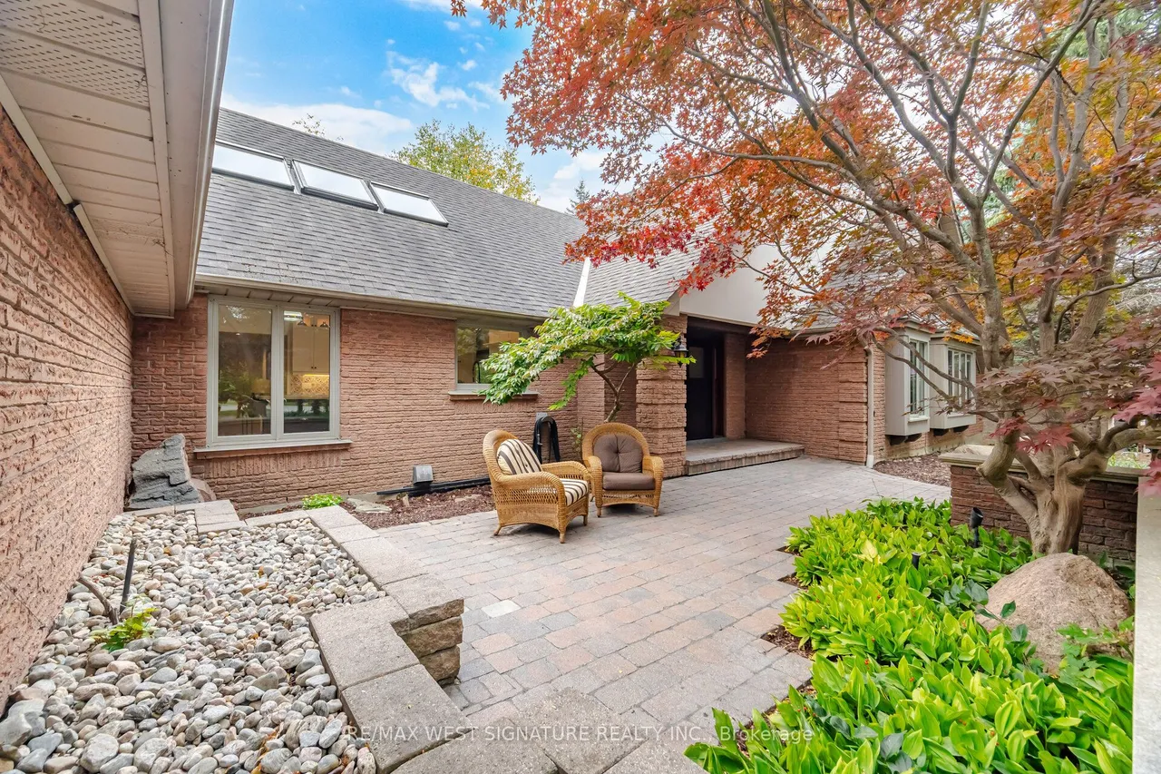 42 Hedgerow Court — photo 3