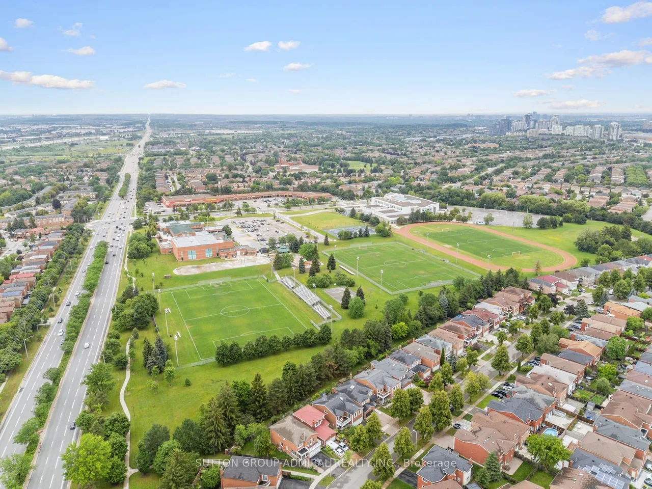 1 Maison Parc Court, Unit 215 — photo 33
