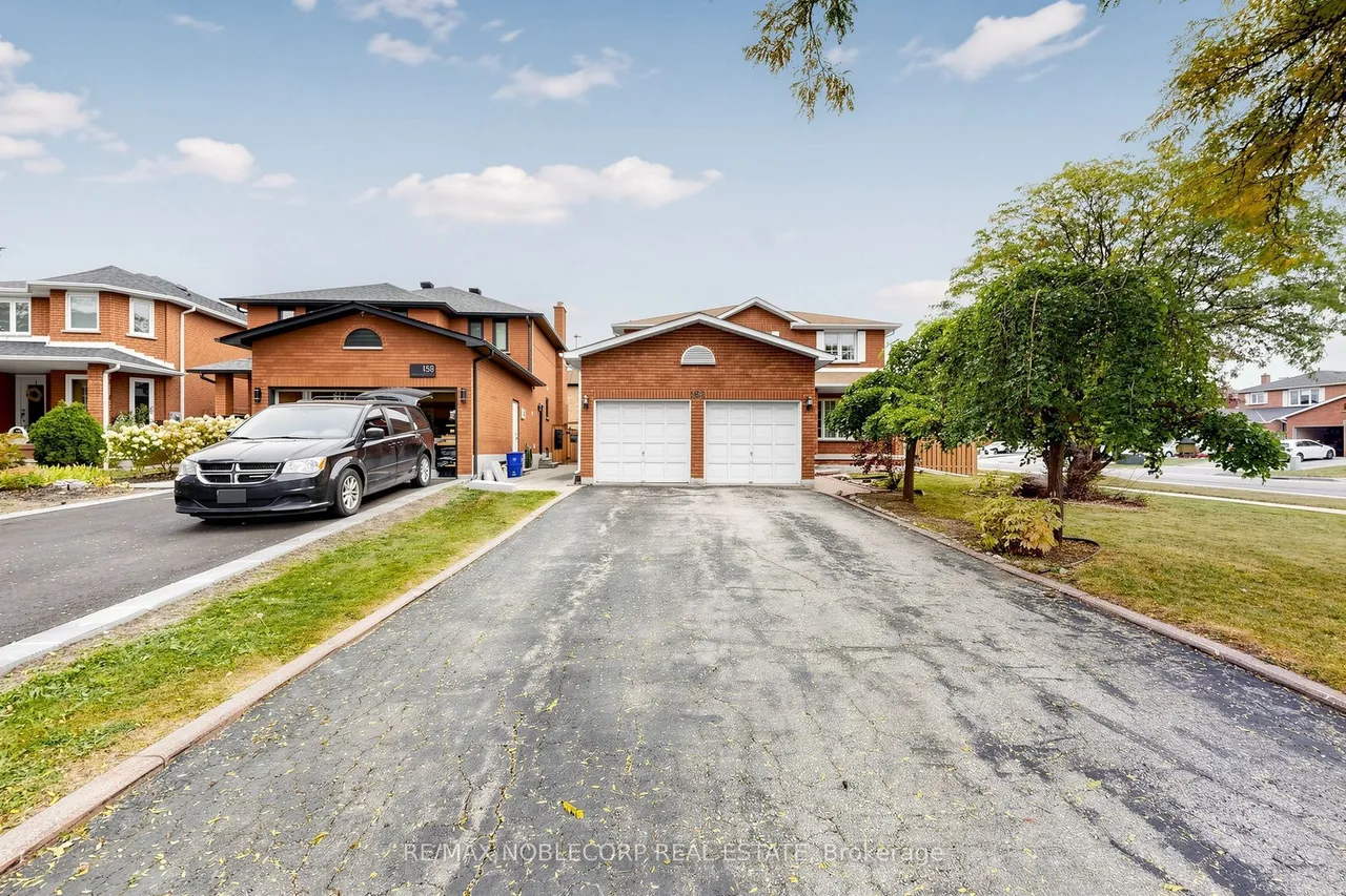 162 Venetian Crescent