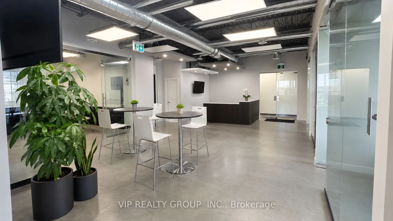 2875 14TH Avenue, Unit 206 — photo 3