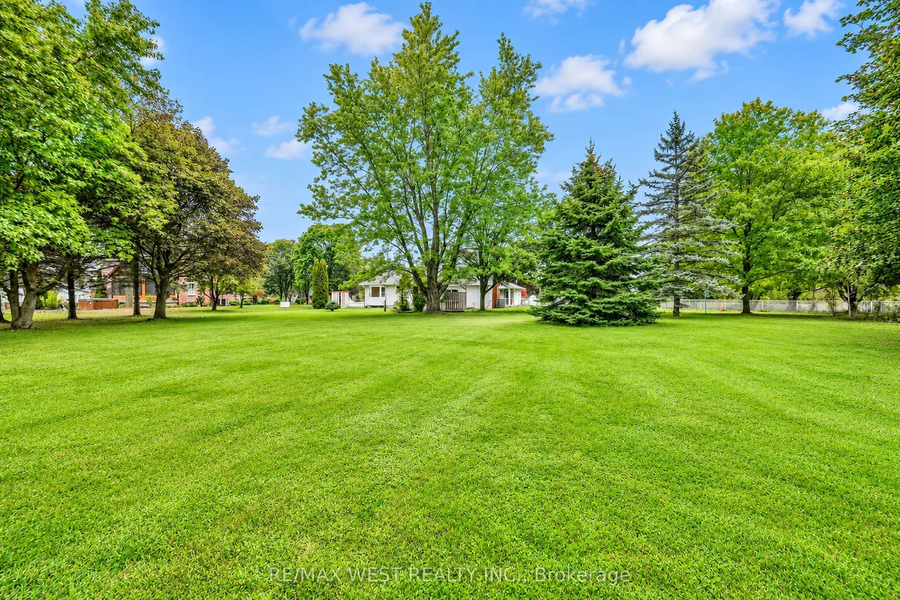 24 Smith Drive — photo 16