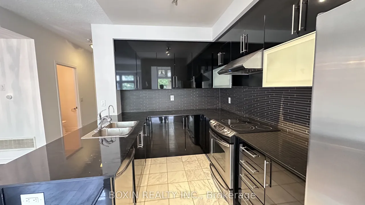 7 Brighton Place, Unit 14 — photo 3