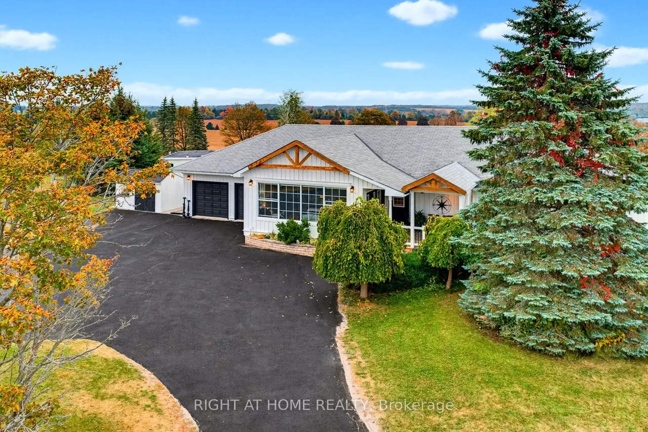 31 Uxbridge Heights Drive — photo 2