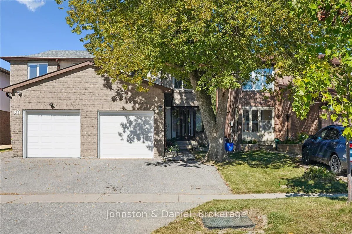 22 Fieldview Crescent — photo 2
