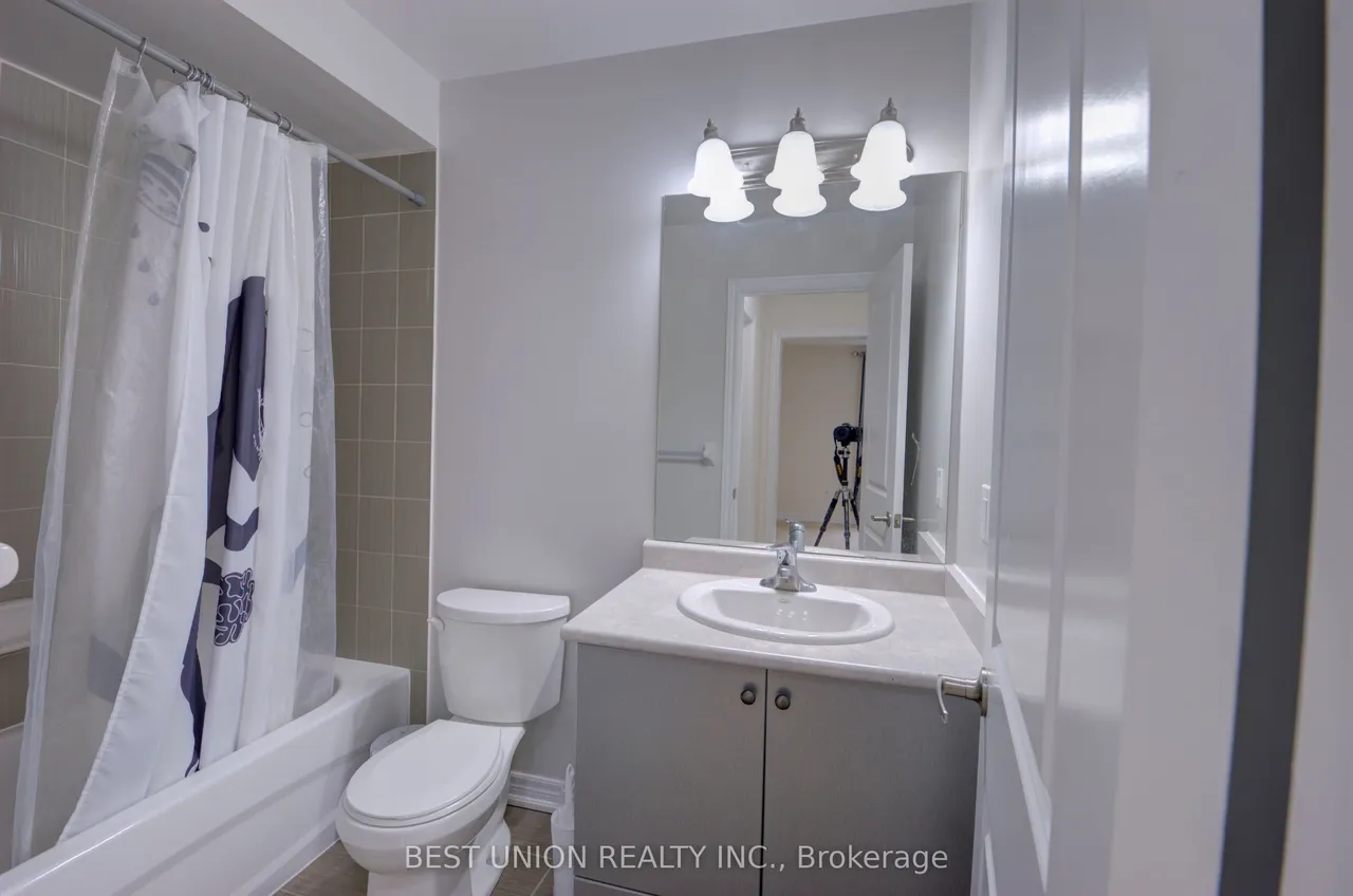 196 Donald Sim Avenue — photo 18