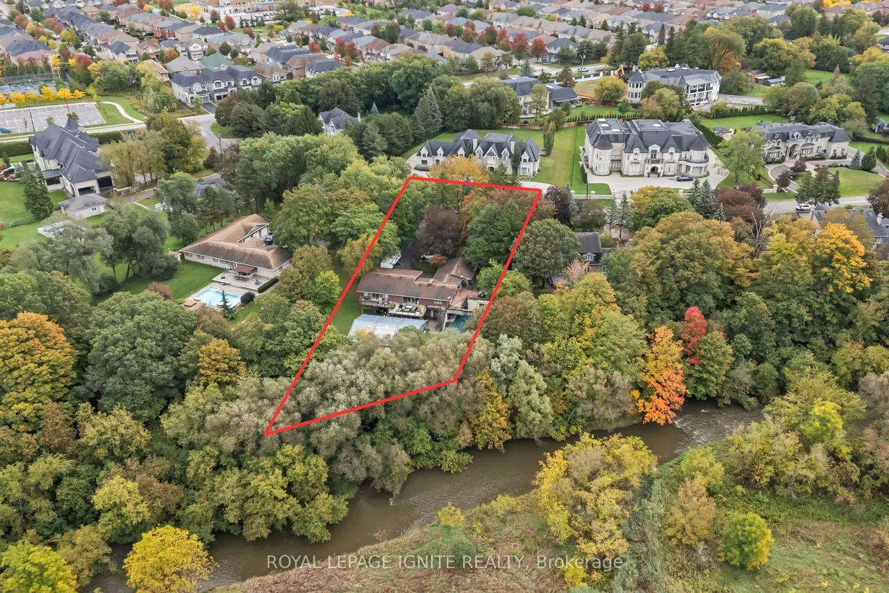 8 Ridgevale Drive