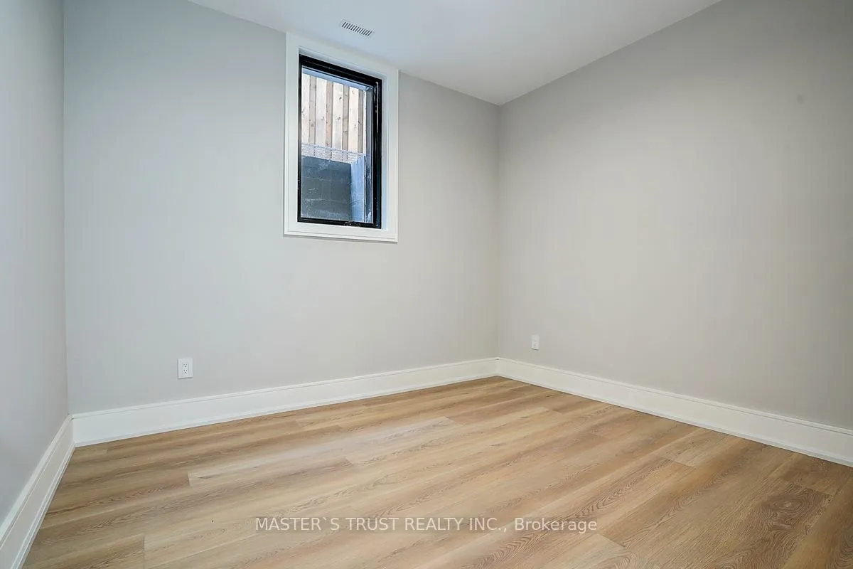 202 Carlton Road — photo 36