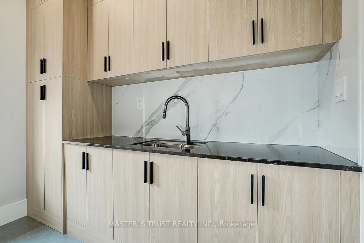 202 Carlton Road — photo 37