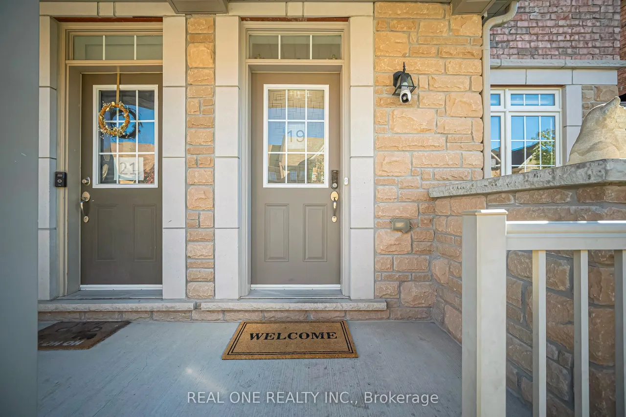 19 Begonia Street — photo 2