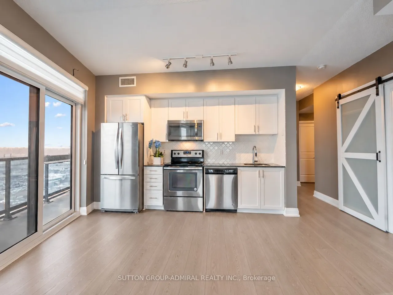 3600 Highway 7 — photo 3