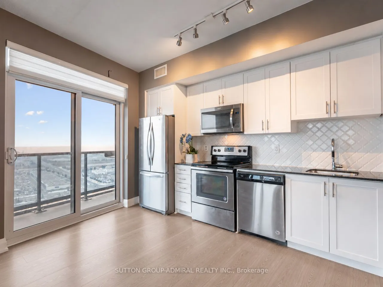 3600 Highway 7 — photo 2