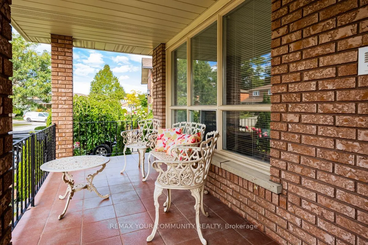 55 Thistle Ridge Drive — photo 3