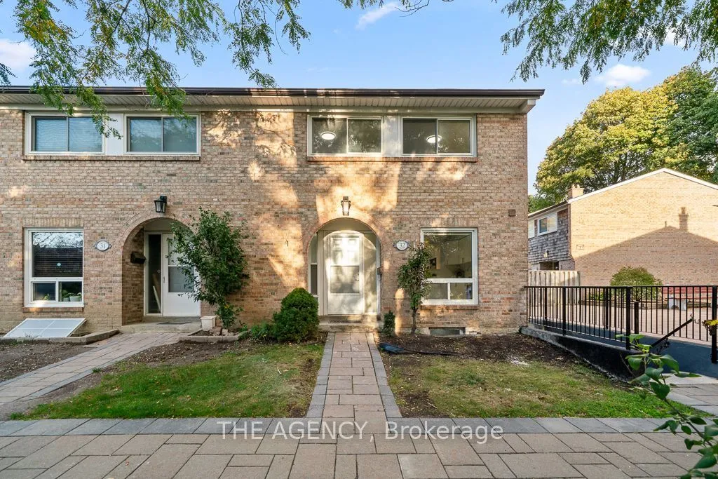 1 Wootten Way S, Unit 32
