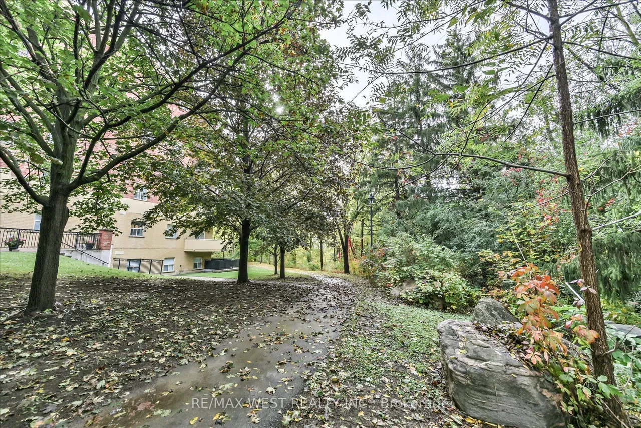 7373 Martin Grove Road, Unit 319 — photo 39