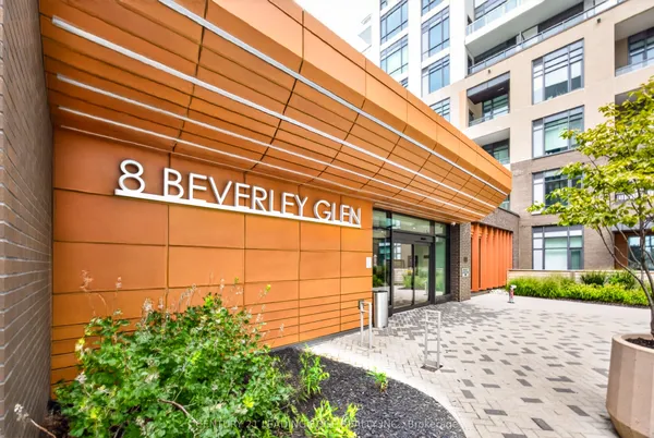 8 Beverley Glen Boulevard, Unit 1010