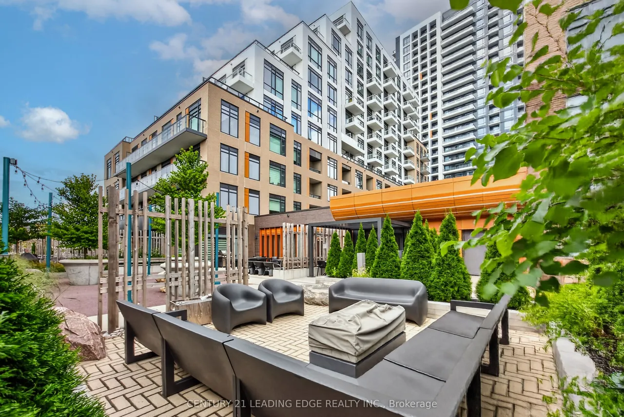 8 Beverley Glen Boulevard, Unit 1010 — photo 25