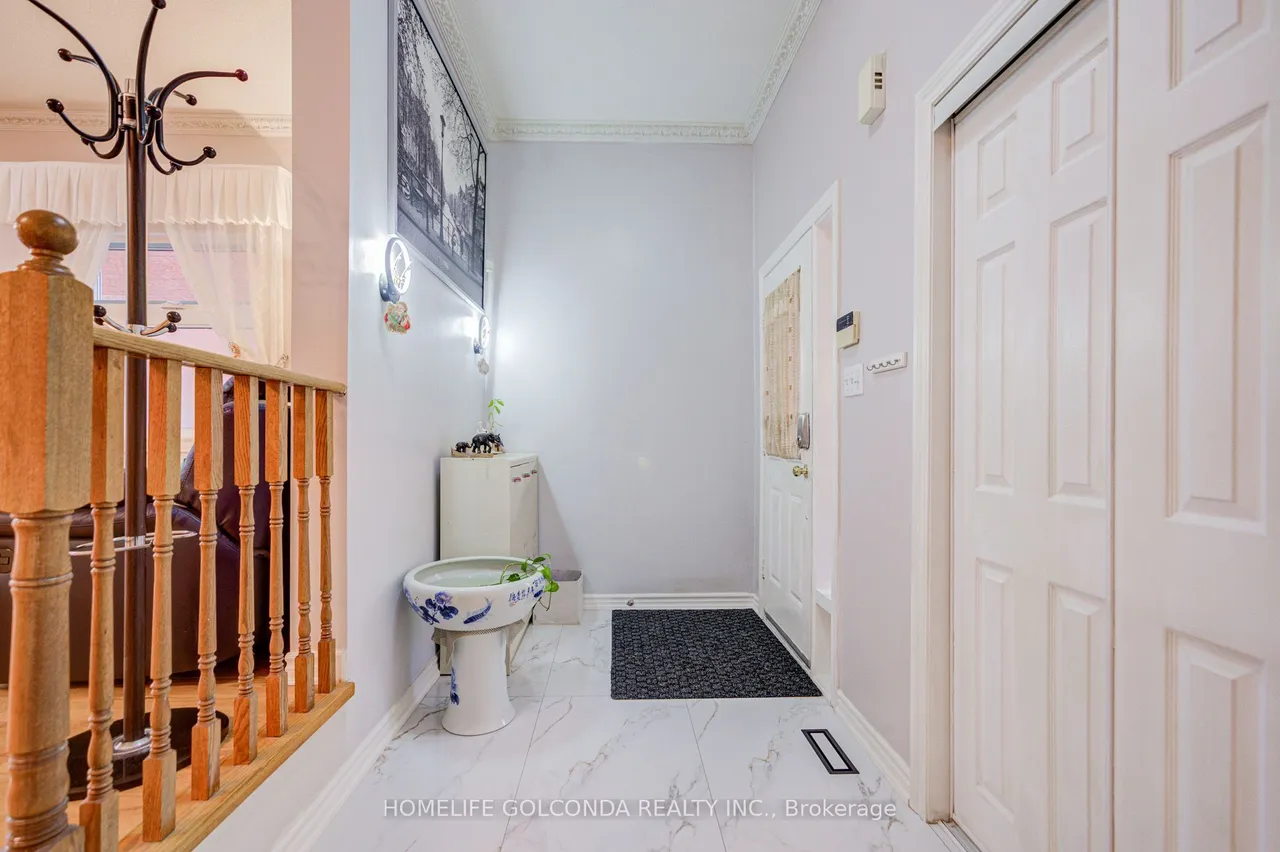 25 Eastpine Drive — photo 3