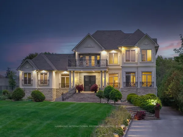 776 Woodland Acres Crescent